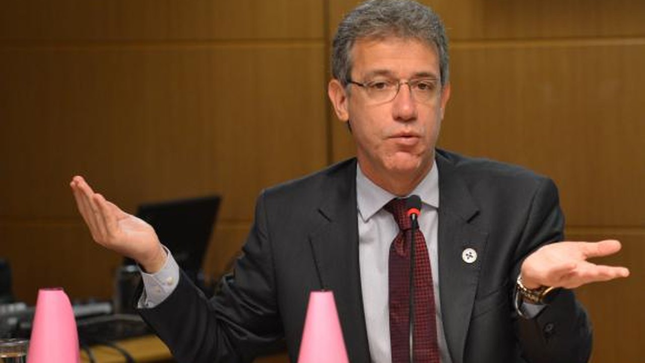 Brasil precisa fortalecer as linhas de bloqueio ao ebola, diz Chioro