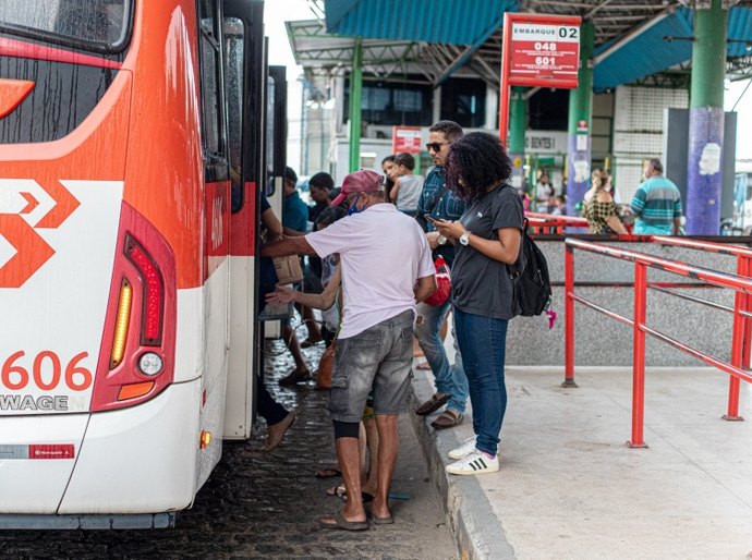 Itinerário da linha 4006 será alterado para obra na via a partir de segunda, 20