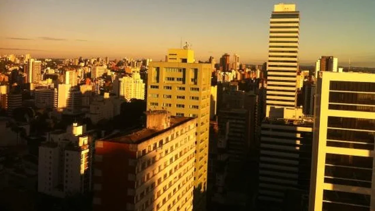 O Brasil que acorda em janeiro: promessas velhas, problemas novos e a memória curta do poder