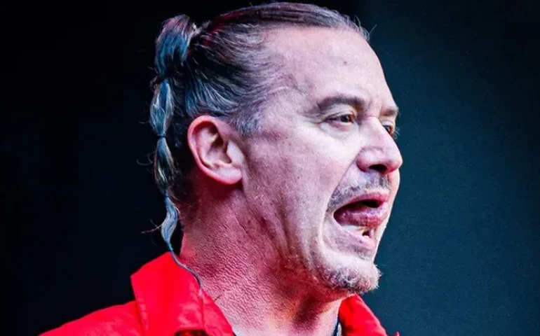 Andreas Kisser, do Sepultura, participa de novo álbum de Bruce Dickinson