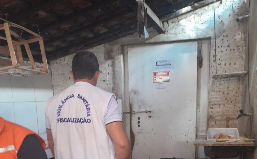 Vigilância Sanitária apreende 70 quilos de carne em frigorífico no Benedito Bentes