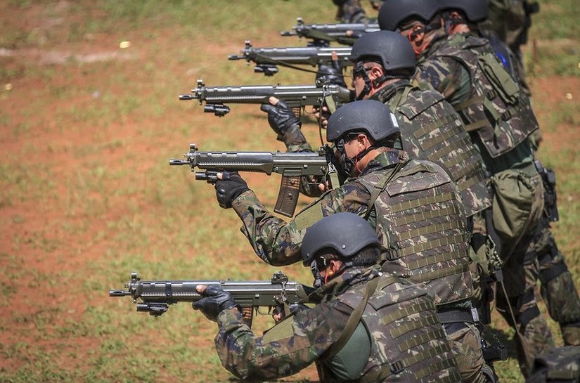 STM recebe denúncia contra dez acusados de homofobia contra militar da Aeronáutica