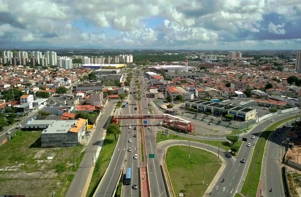Obra na maior avenida de Aracaju altera trânsito e linhas de ônibus a partir desta terça-feira; confira mudanças