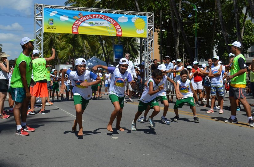 Semed realiza Maratoninha Papai Noel 200 anos