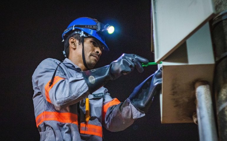 Sima restaura 50 pontos de iluminação em mais um mutirão no Clima Bom