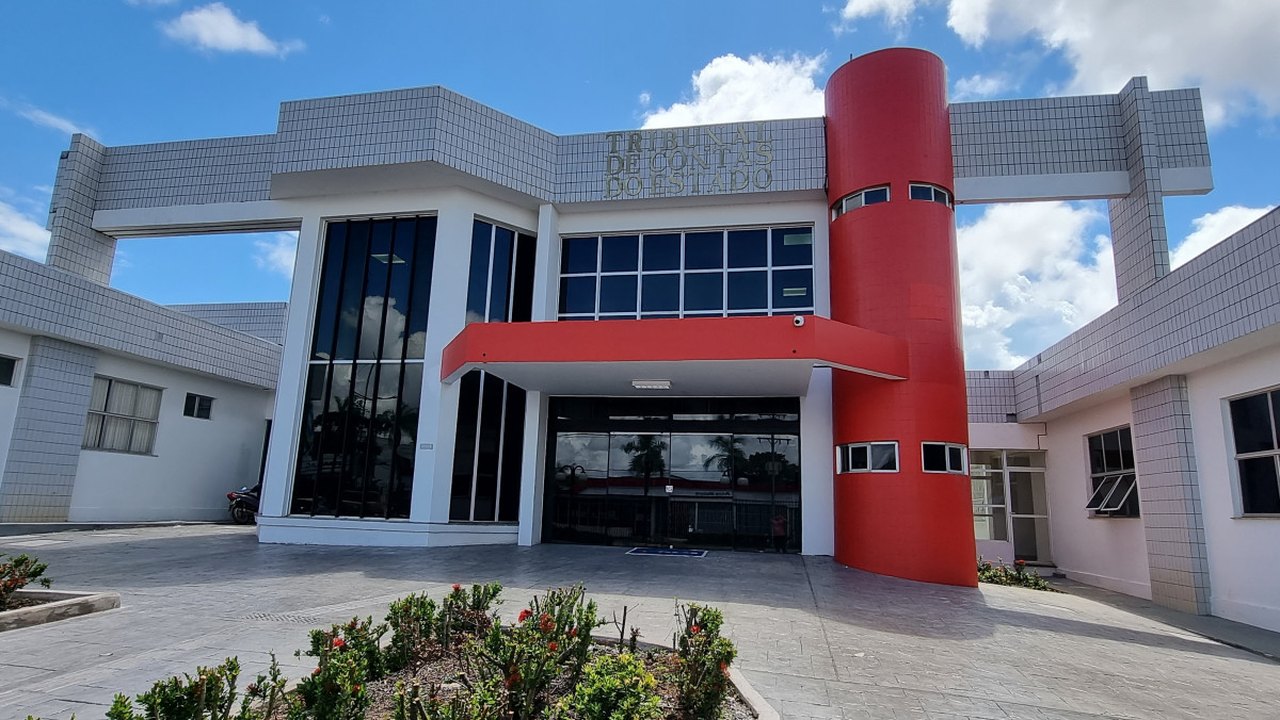 Ex-chefe de gabinete do governador do Acre que foi presa ganha cargo no TCE