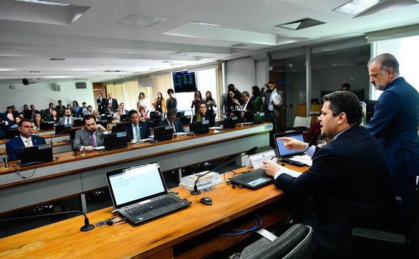 Eleições municipais fazem CCJ adiar análise da autonomia do Banco Central