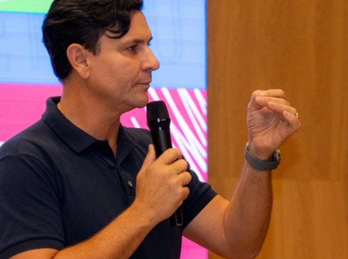 Presidente Marcelo Beltrão defende metas concretas e regime de colaboração no novo Plano Nacional de Educação