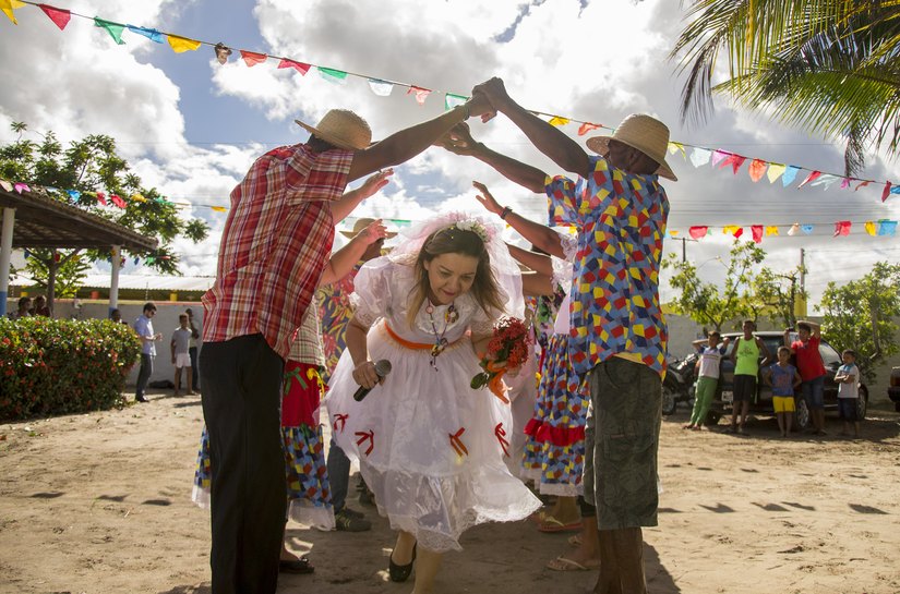 Caps Dra. Célia Sarmento é reinaugurado em clima de festejos juninos