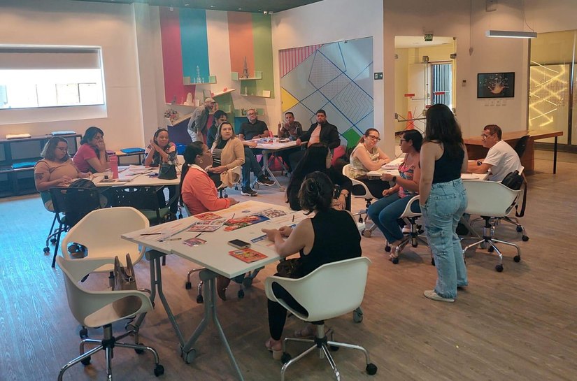 Histórias em quadrinhos inspiram formação sobre empreendedorismo para professores da rede municipal