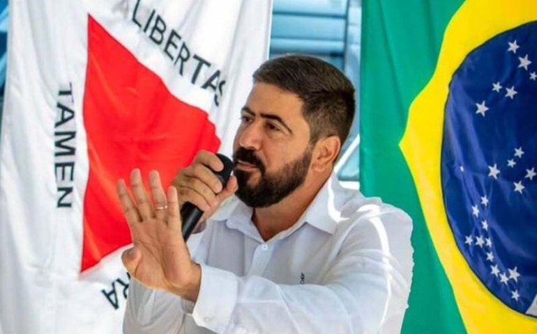 Ex-prefeito de Martins Soares é baleado durante ato de campanha