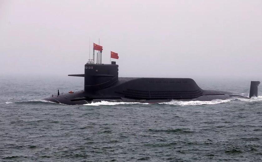 Mais de 50 marinheiros chineses morreram após submarino ficar preso em armadilha, diz jornal