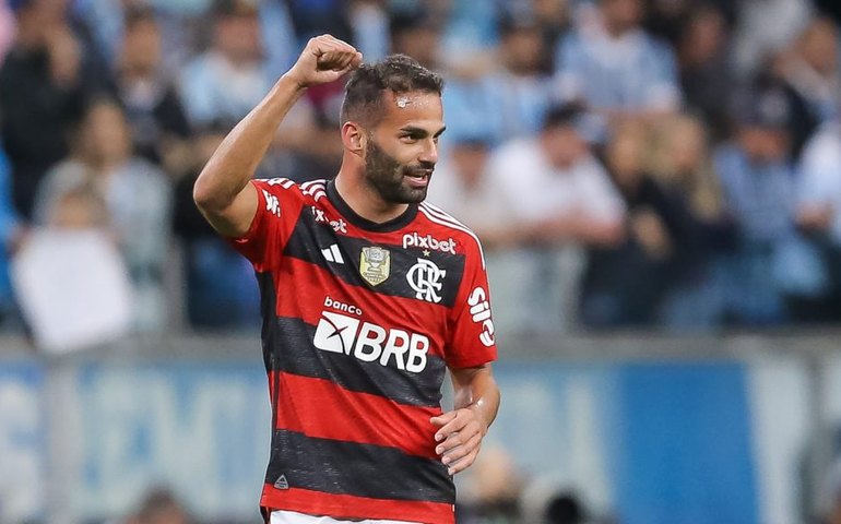 Internacional fecha com Thiago Maia e volante se despede do Flamengo