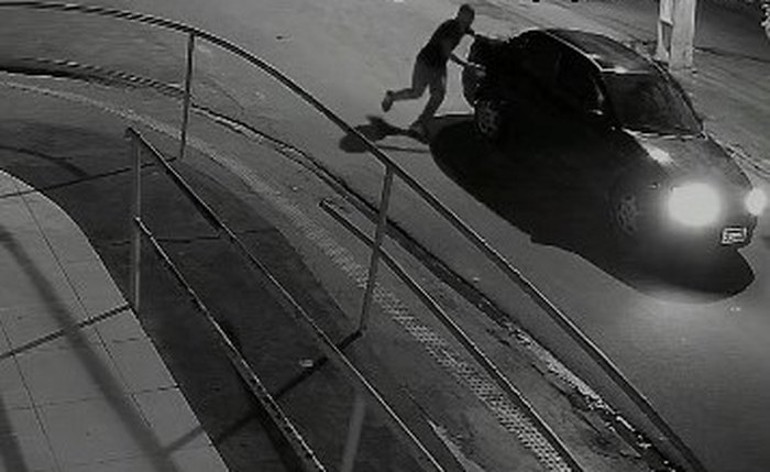 Imagens mostram suspeitos de atacar torcedor em Maceió Imagens mostram suspeitos de atacar torcedor em Maceió