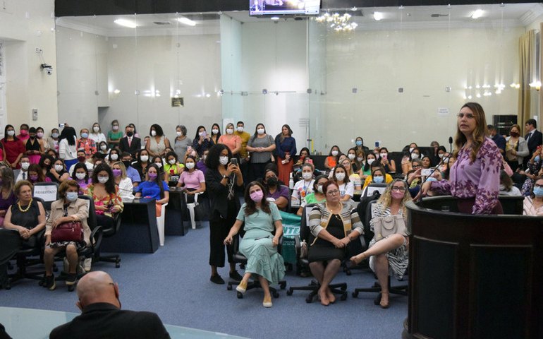 Policiais são homenageados na Assembleia Legislativa