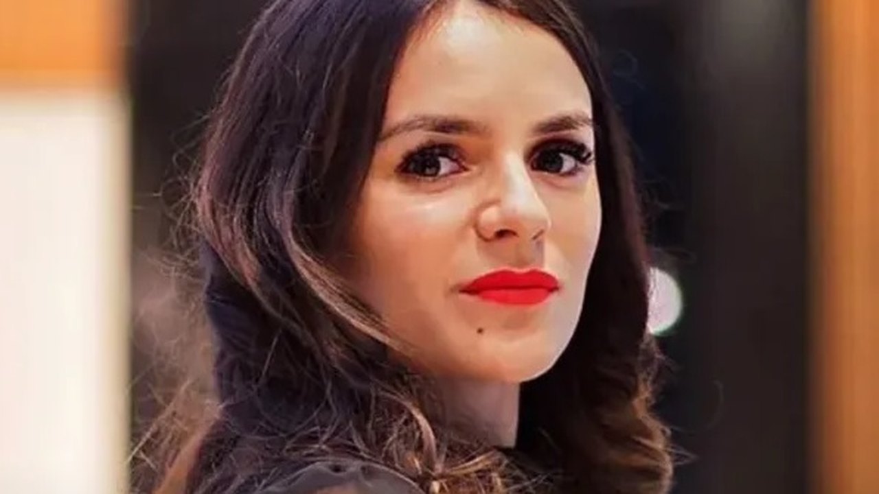 Esteticista búlgara e outros quatro são acusados de espionar para a Rússia, na Inglaterra