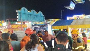 Adolescentes ficam feridas após cairem de roda-gigante em Propriá
