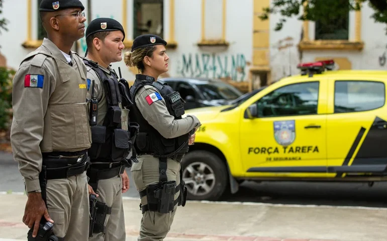 4º Batalhão da PM apreende 8kg de drogas na Chã de Jaqueira, em Maceió