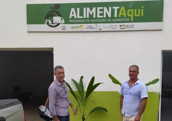 Emater entrega central do PAA em Porto de Pedras