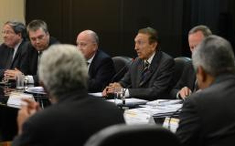 Comitê de monitoramento diz que suprimento de energia para 2014 está garantido