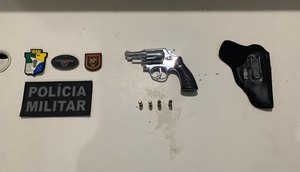 NILU PRISÃO PORTE ARMA DE FOGO / Foto: Reprodução: Foto/ Polícia Militar