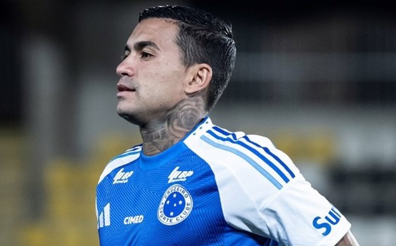Dudu nega problemas com técnico do Cruzeiro e admite estar perto do rival Atlético-MG