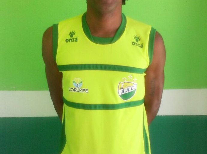 Esperado, atacante desembarca no Litoral Sul para reforçar Hulk