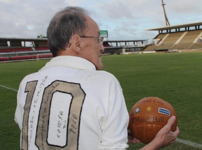Cobertura nacional e “roubo” da camisa 10 do Rei no Rei Pelé