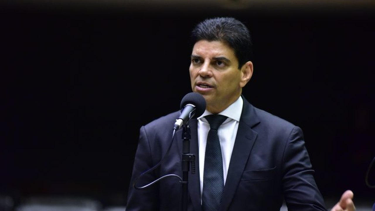 Relatório de arcabouço fiscal será apresentado aos líderes nesta noite