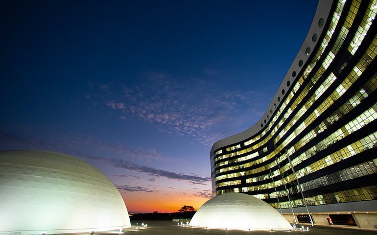 Campanha de Lula entra com notícia-crime contra Beto Carrero World por promoção anti-PT