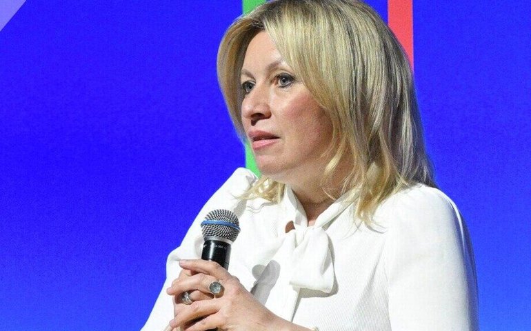 UE fecha os olhos para a democracia ao defender seus interesses, diz Zakharova