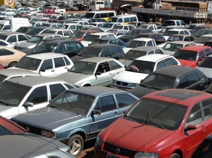 Detran/AL promove mutirão e libera veículos para desafogar pátio do órgão