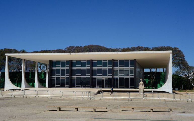 STF reconhece omissão do Congresso por não taxar grandes fortunas