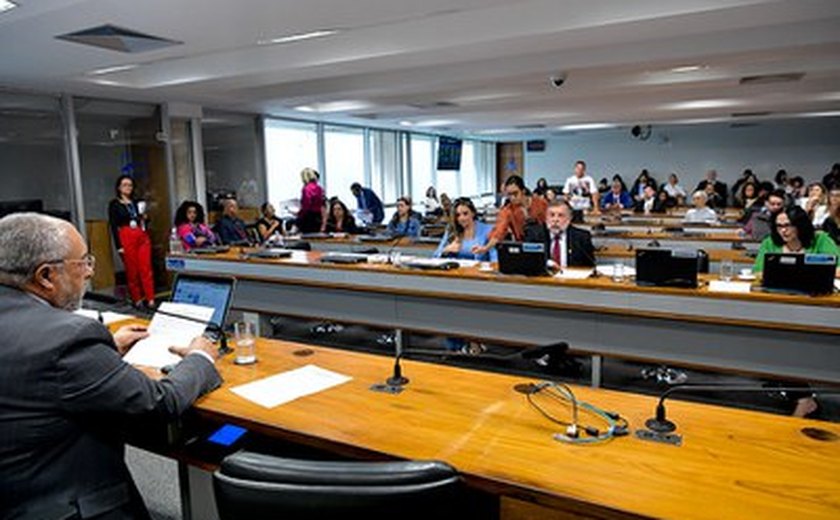 CAE: prioridade no IR a idoso e pessoa com deficiência já está garantida