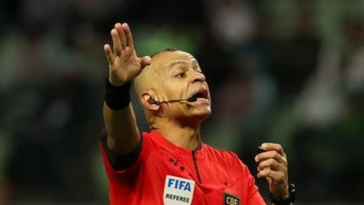 Vasco protesta contra gol anulado e diz que vai à CBF para apresentar reclamação