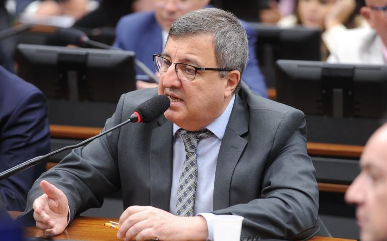 CPI da manipulação de resultados no futebol ouve presidente de comissão de ética da CBF