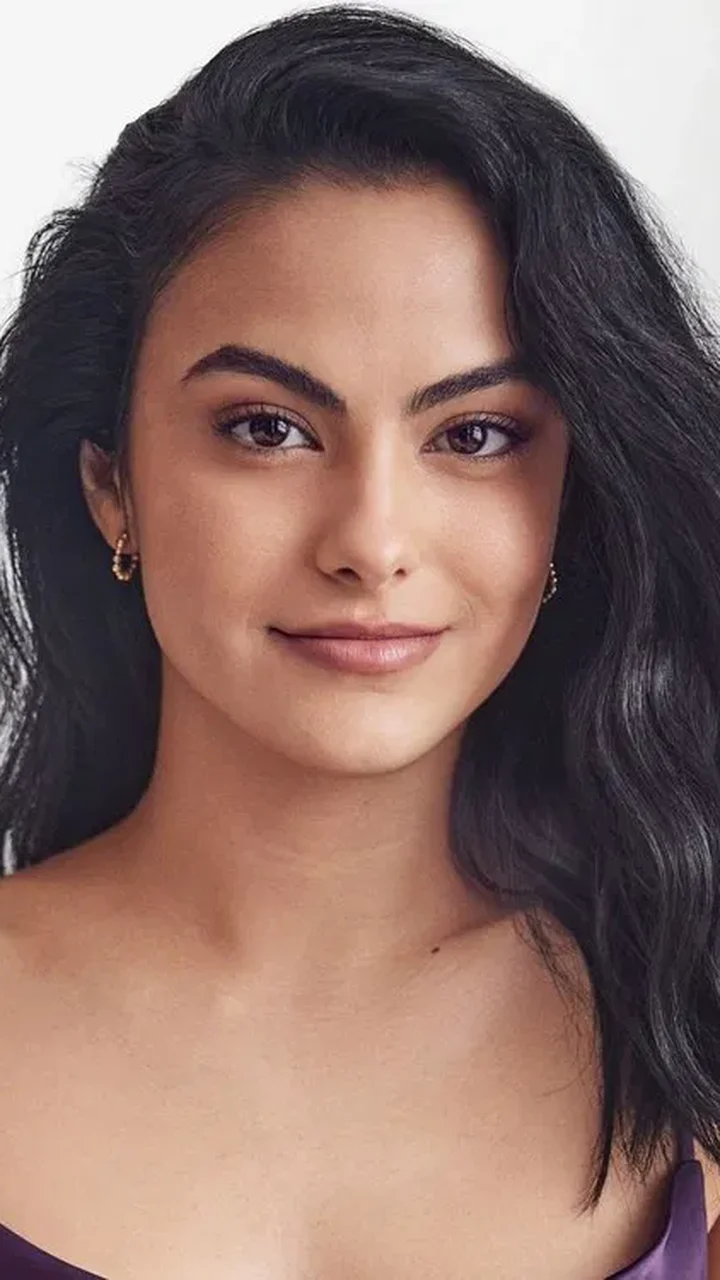 Atriz que interpreta Teela no novo filme de He-Man fala português e tem pais brasileiros; conheça Camila Mendes