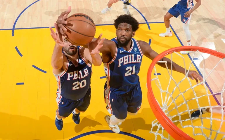 Sem Embiid, 76ers perdem para os Warriors e chegam à terceira derrota seguida