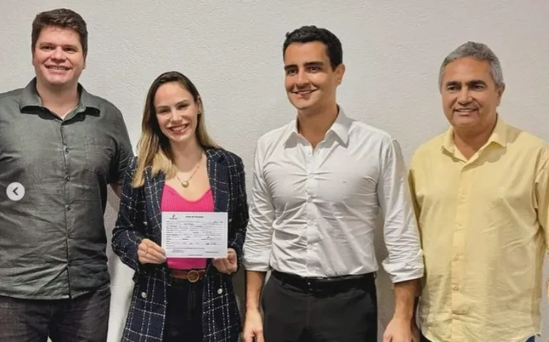 ‘Habemus’: Olívia Tenório se filia ao Progressista em busca da reeleição