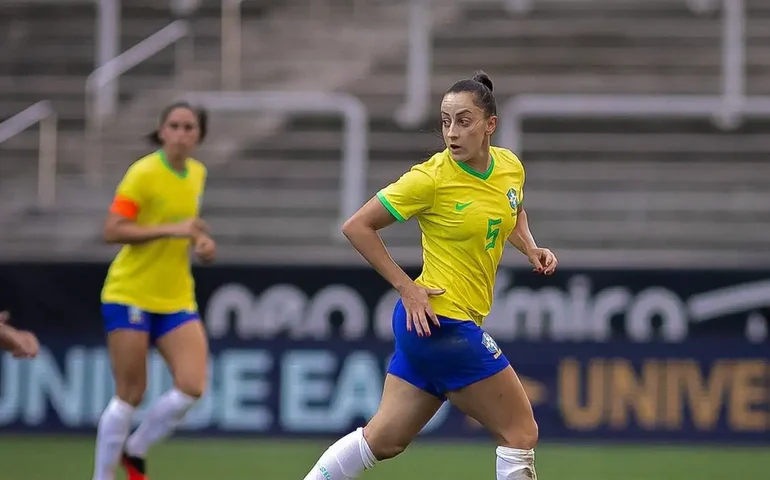 Luana, jogada da seleção, é diagnosticada com Linfoma de Hodgkin
