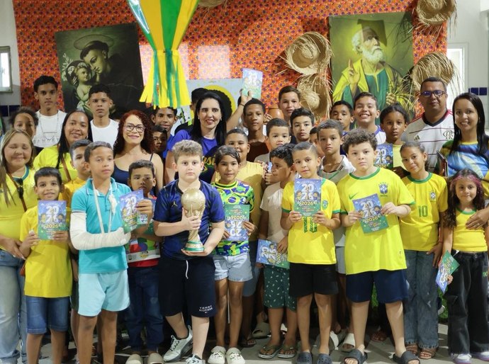 Sucesso marca o segundo encontro de troca de figurinhas da Copa em Campo Alegre