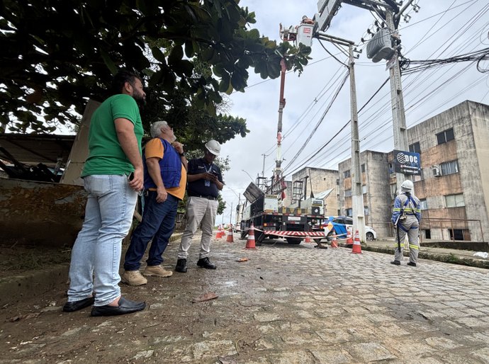 Ilumina participa de operação contra furtos de energia no Benedito Bentes