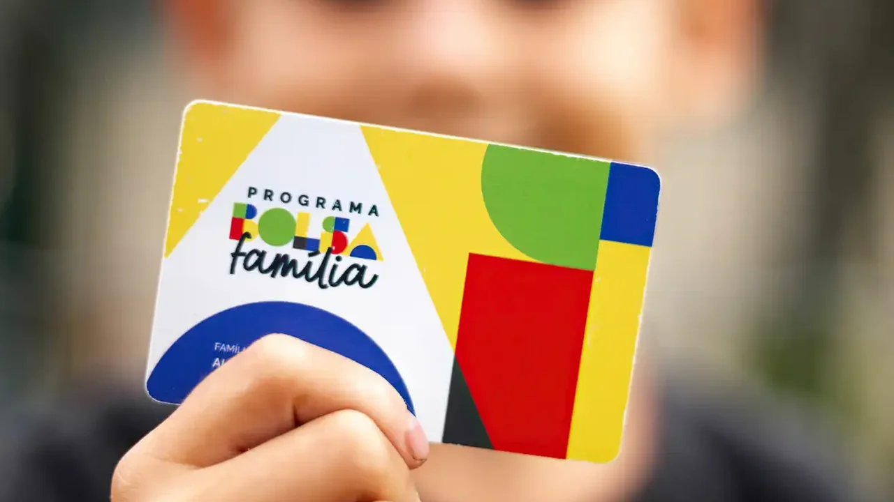 Caixa paga Bolsa Família a beneficiários com NIS de final 4