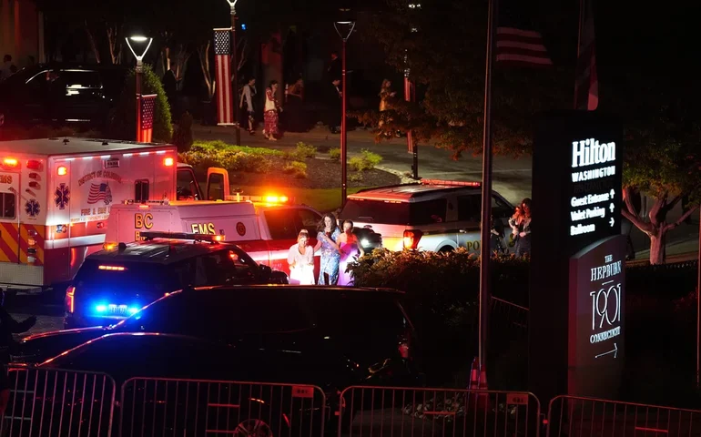 suspeito do tiroteio ocorrido durante um jantar com a imprensa em Washington deverá comparecer pela primeira vez ao tribunal federal sob acusações de crime.