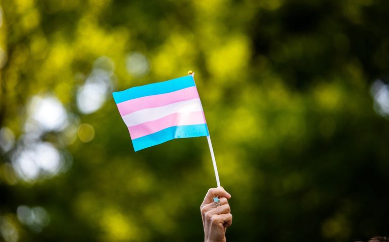 Comitê Olímpico dos EUA proíbe mulheres trans em competições femininas