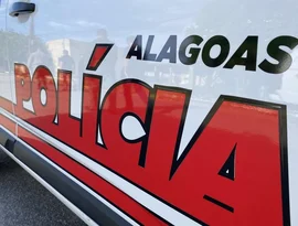 Perseguição policial termina com prisão de dois irmãos por estupro de vulnerável coletivo em Maceió