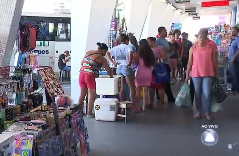 AMBULANTES NA RODOVIÁRIA VELHA