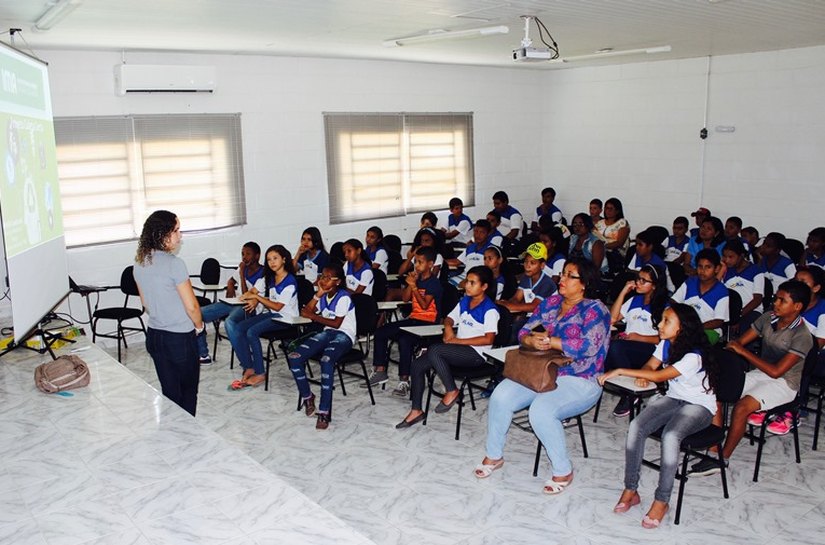 Estudantes de Pilar participam de ação sobre educação ambiental