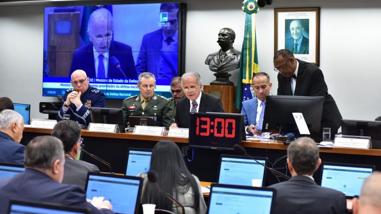Forças Armadas pedem mais recursos para projetos estratégicos