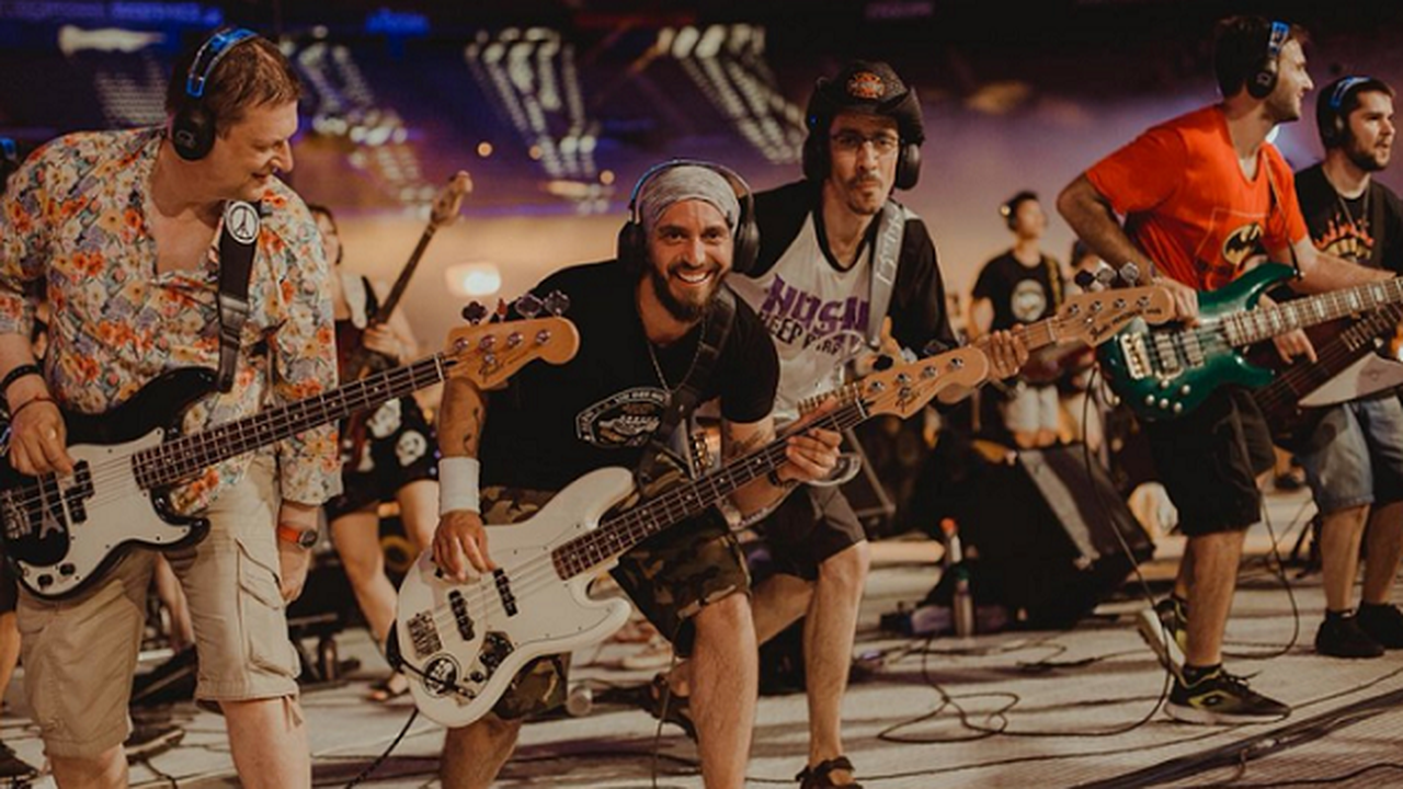 Supla participa no Allianz Park do show da Rockin’1000